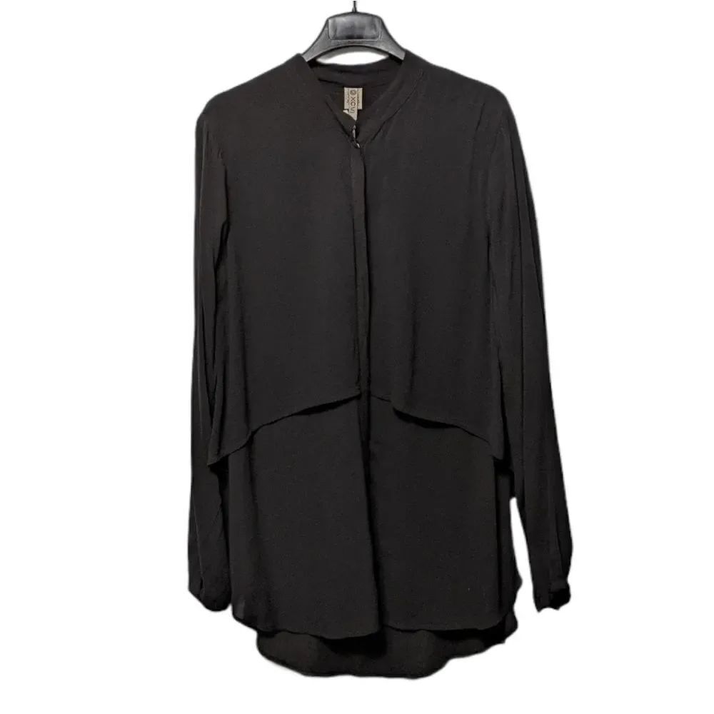 NWT XCVI Zoey Layered Button Front Top Black M